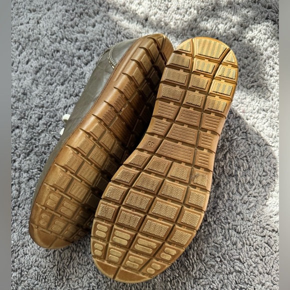 SPRING STEP Women’s Casual Comfy Tan/Gray Shoes | Size 40 - Picture 2 of 5